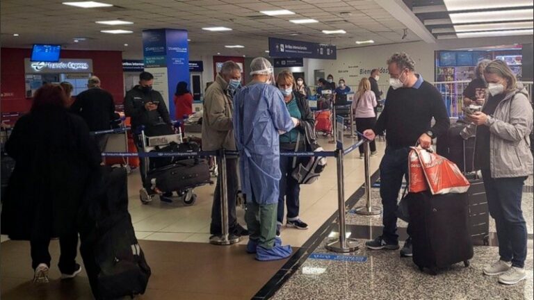 Variante ómicron: lo que se sabe del primer caso confirmado en el país