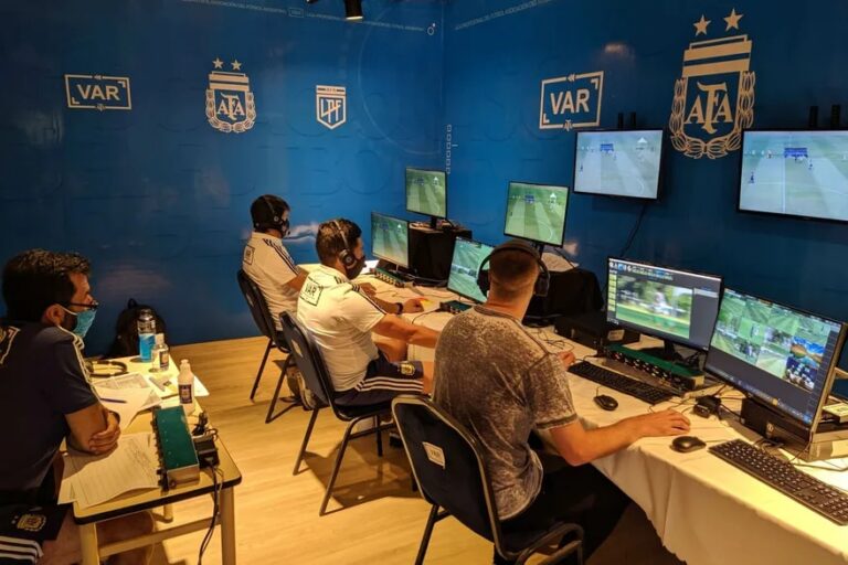 Con Pierluigi Collina, inauguraron el edificio del VAR en Ezeiza