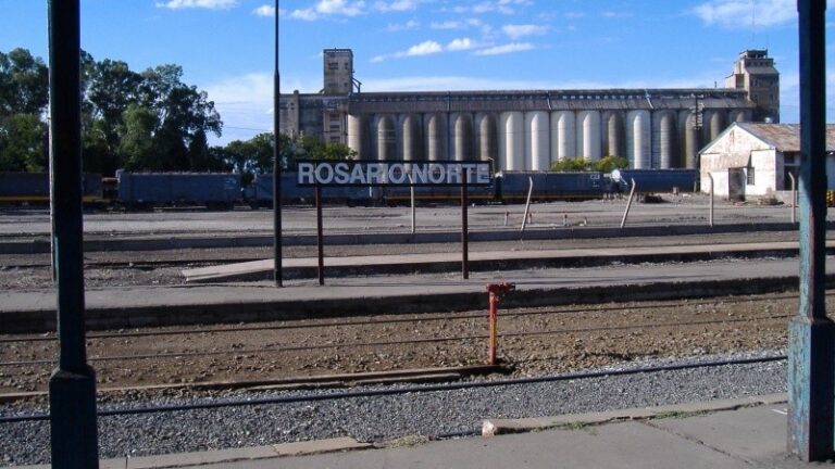 Piden informes por el misterioso tren fantasma que une Rosario y Tucumán