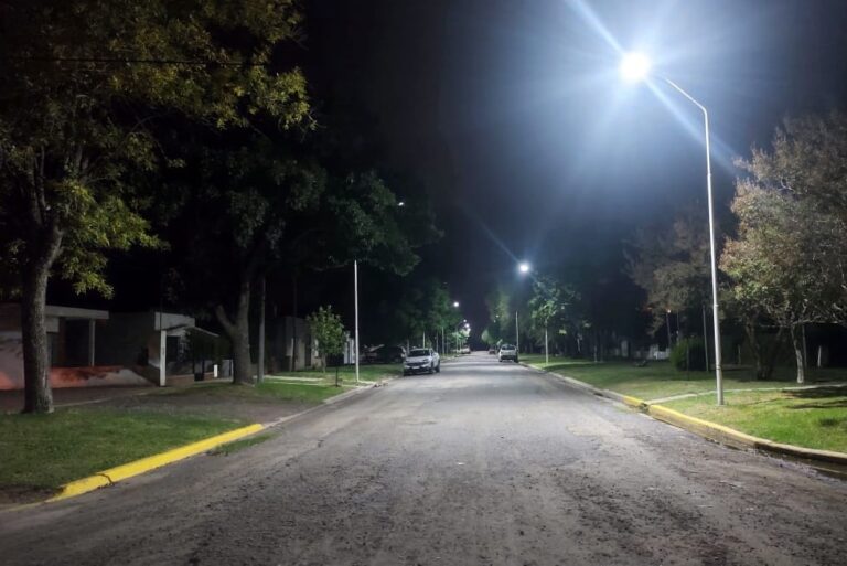 Continúa la modernización del alumbrado público en San Jerónimo Sud