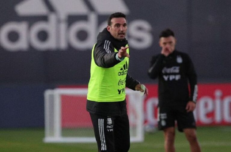 Lionel Scaloni confirmó los preconvocados para enfrentar a Venezuela y a Ecuador