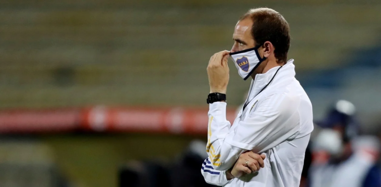 Somoza un pasito adelante de Vitamina para ser el DT canaya