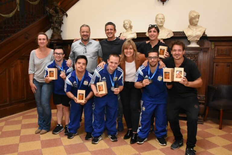 Jugadores de la selección de futsal down fueron reconocidos por el Concejo Municipal