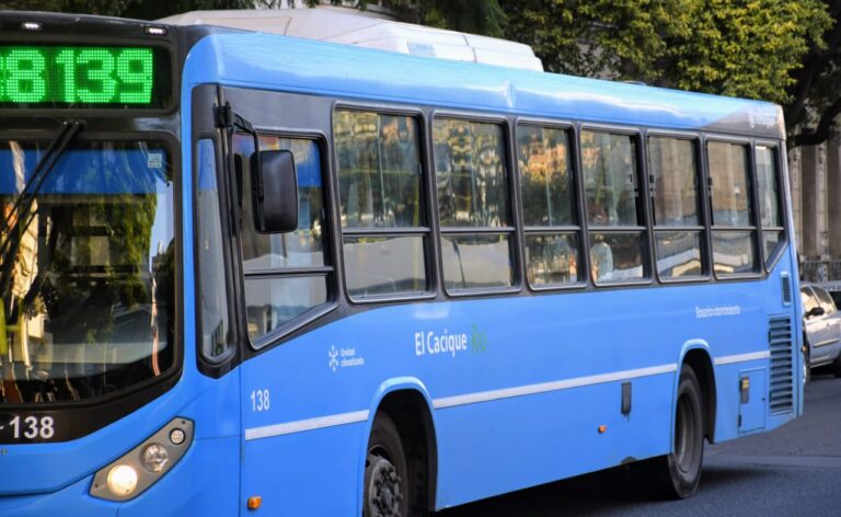 La empresa El Cacique se va de Rosario: quién se hará cargo de las líneas de colectivos