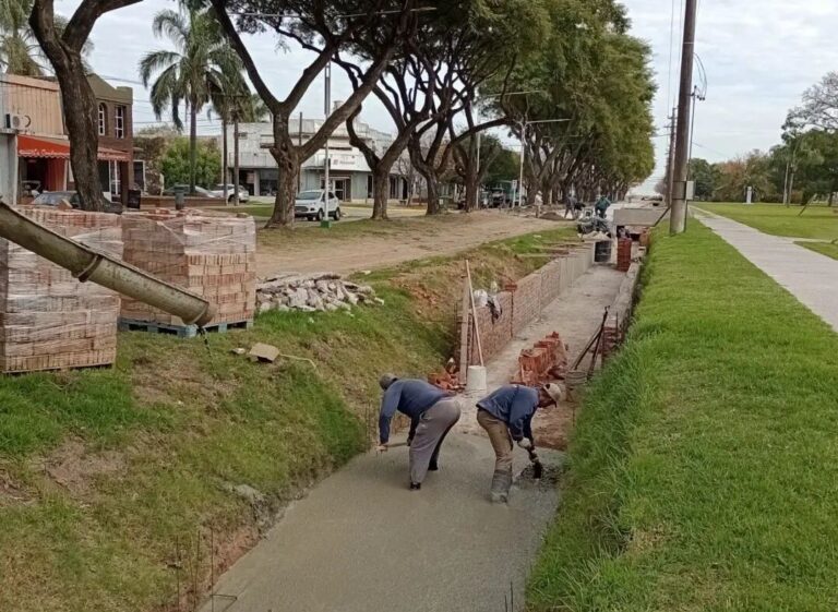San Jerónimo Sud: continúa avanzando con el entubamiento sobre Avenida San Martín