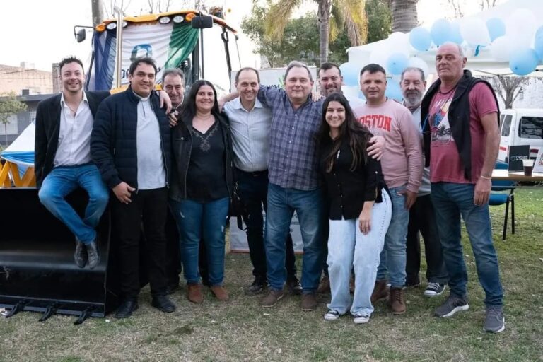 Cultura Iriondo pasó por Oliveros