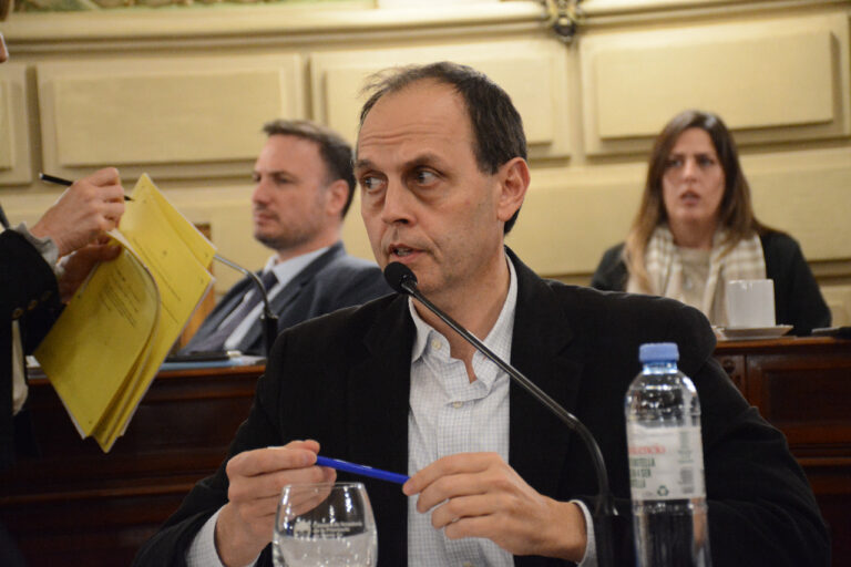 Rasetto reclamó fiscales para Cañada de Gómez en la Legislatura
