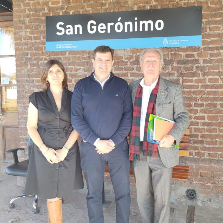 En San Jerónimo Sud se presentó el  módulo de producción de vegetales Hidro – aeropónico