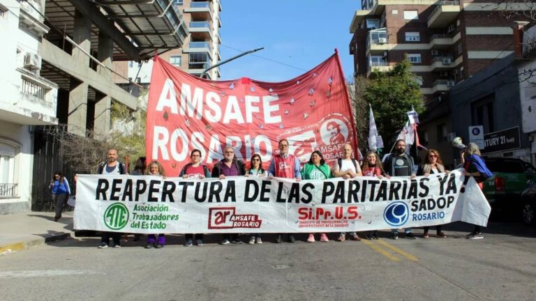 La Provincia descontará los días de paro a médicos, docentes y estatales