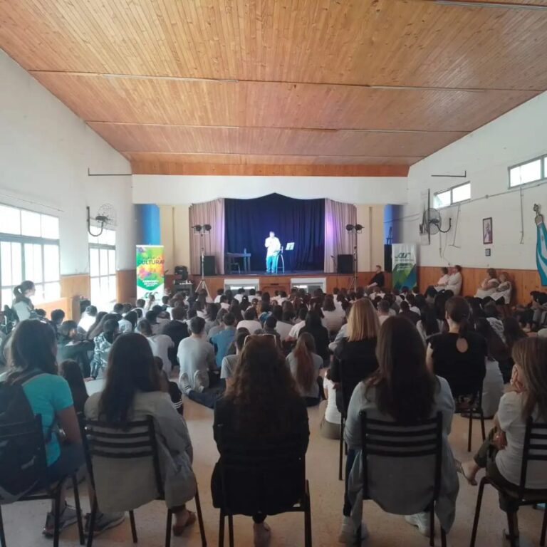 San Jerónimo Sud: se desarrolló una obra de teatro para abordar el bullying y el maltrato