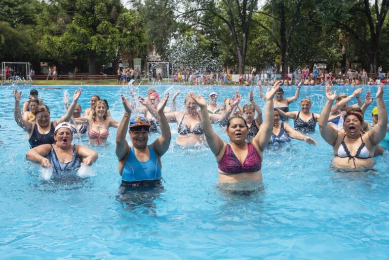 Comenzaron las inscripciones para las actividades en piletas y colonias municipales
