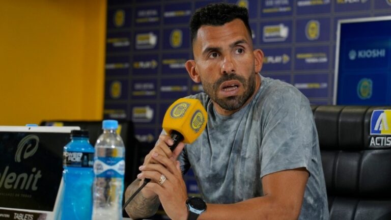 Carlos Tevez renunció como director técnico de Rosario Central