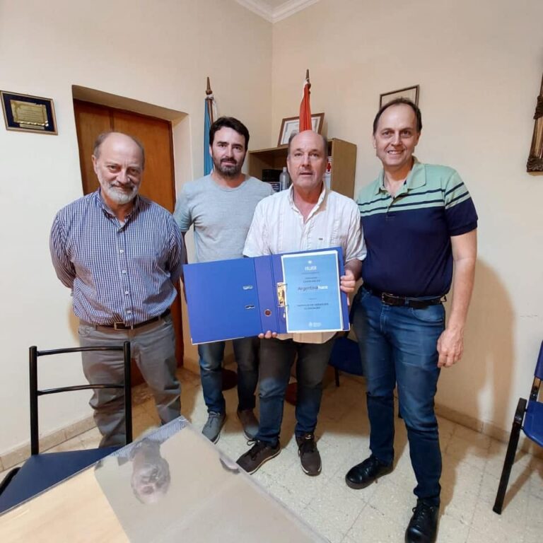 La Senaduría financia proyectos de cloacas a las localidades de Iriondo que no poseen