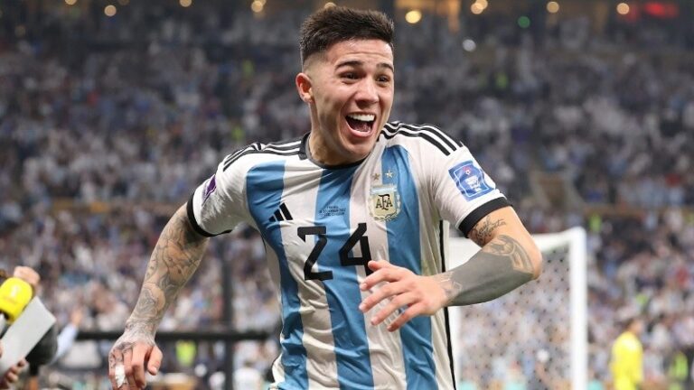 Enzo Fernández deja el Benfica y es nuevo jugador del Chelsea