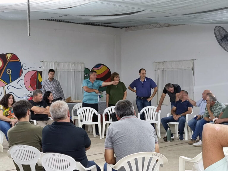 Construirán 21 nuevos kilómetros de ripio entre Bustinza y Totoras