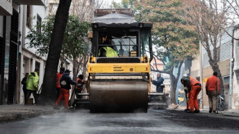 Obras de bacheo: calle Mitre afectada y hay desvíos en el transporte público