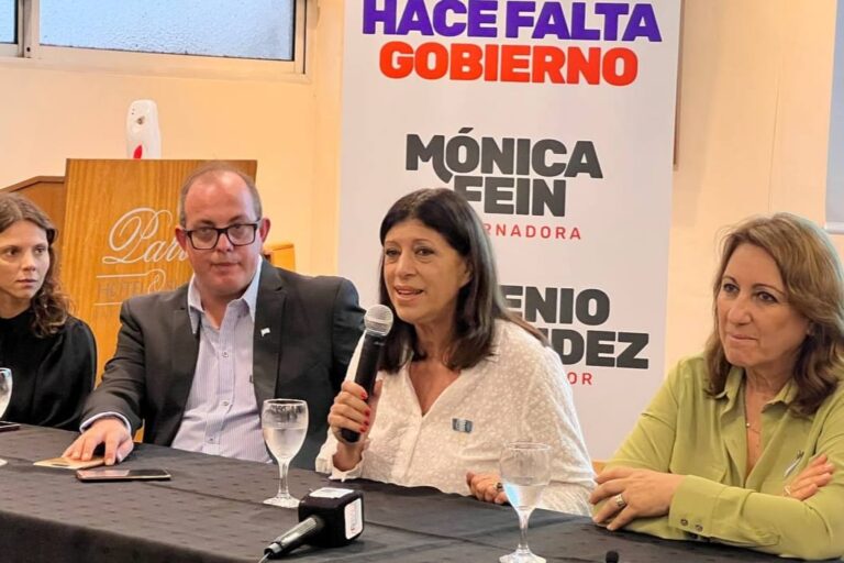 Mónica Fein y Clara García iniciaron recorrida: “Hay que dejar atrás a Perotti”