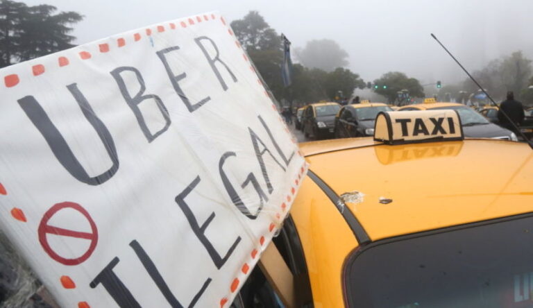 Nueva marcha de taxistas contra Uber: “Funcionan más de 500 autos con distintas aplicaciones”