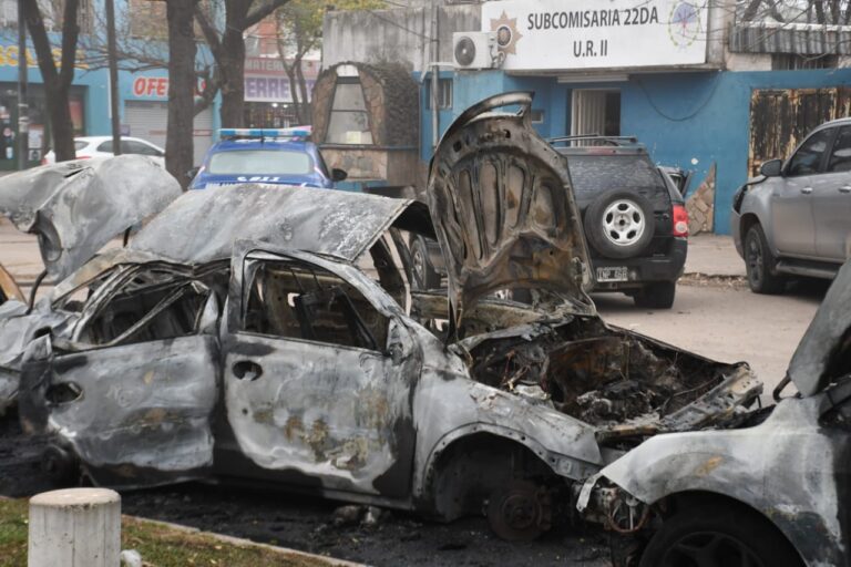 Gigliani sobre autos en comisarías: ‘‘Hay un pase de pelota de un sector al otro y nadie brinda una solución definitiva ’’