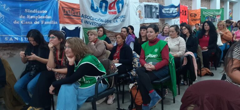 En Rosario comenzó el 3er Encuentro Feminismo Sindical