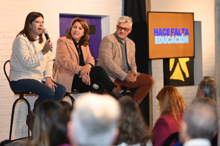 Clara García: “Vamos a superar la emergencia educativa que deja Perotti”