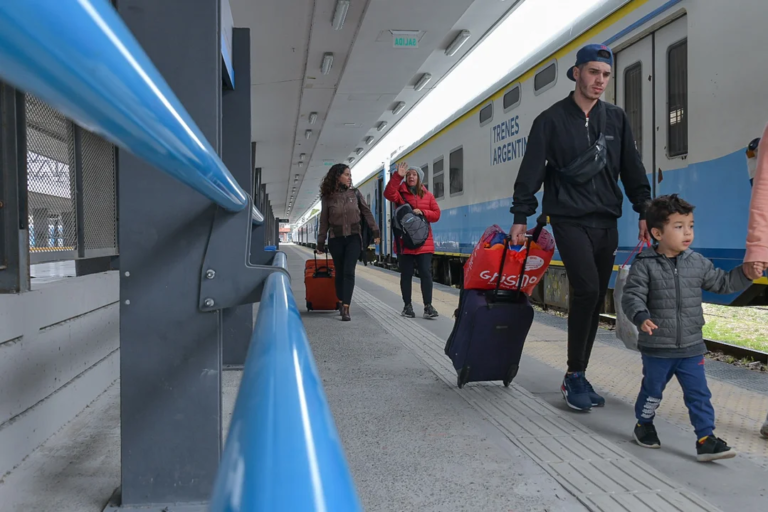 Se agotaron los pasajes para viajar en tren durante las vaciones de invierno