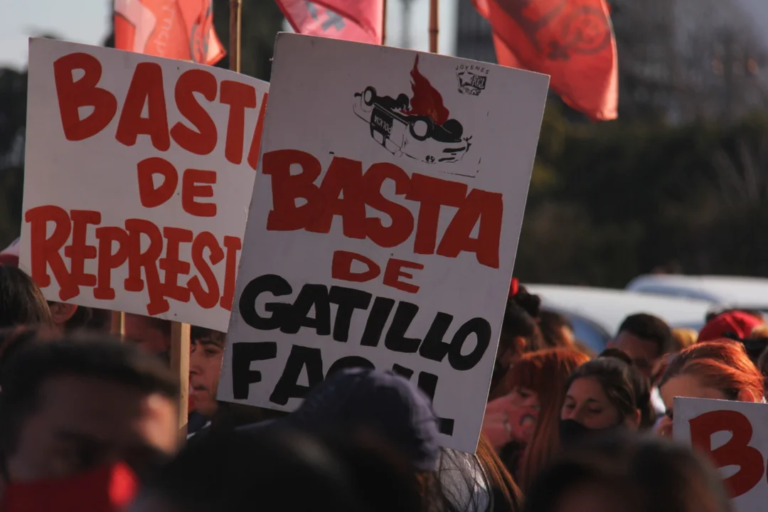 Rosario marcha contra el gatillo fácil