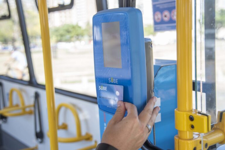 Desde este lunes sólo se acepta la tarjeta SUBE en el transporte público de Rosario