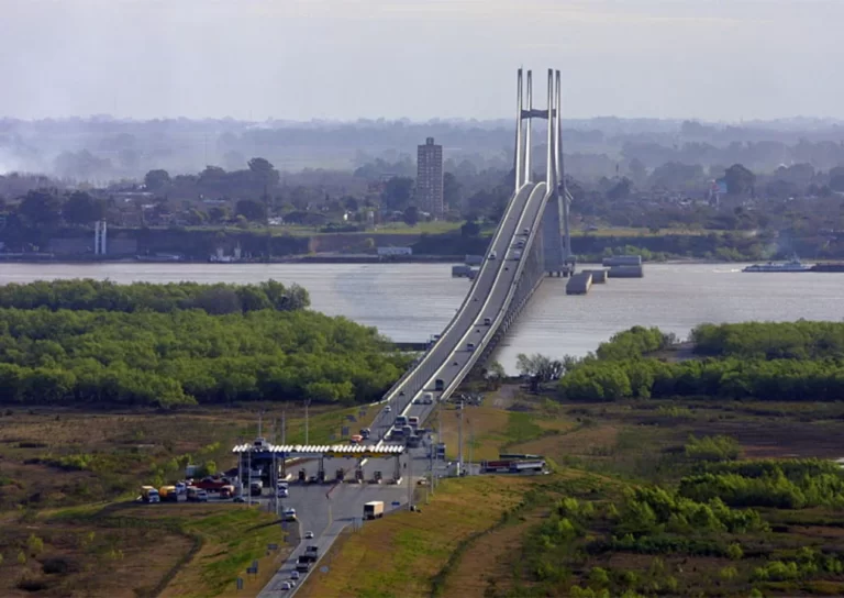 Instalaron en el puente Rosario-Victoria un escáner para detectar droga