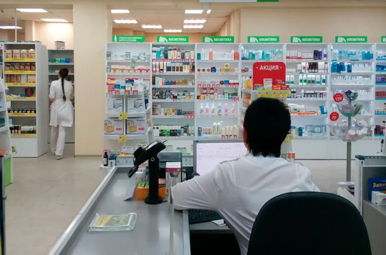 Medicamentos sin freno: precios aumentan 15% en lo que va del mes y se espera más