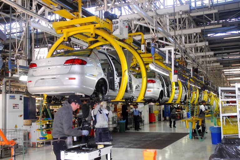 La producción nacional de automóviles aumentó 6% en noviembre