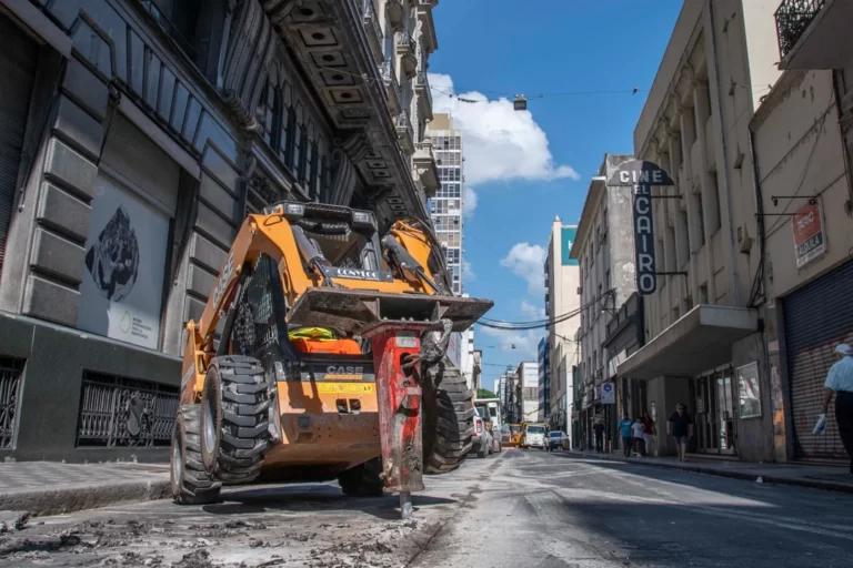 Arranca la reconstrucción de calle Santa Fe entre Sarmiento y Corrientes