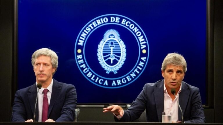 El Gobierno anunció que el FMI desembolsará US$4.700 millones para pagar vencimientos de la deuda