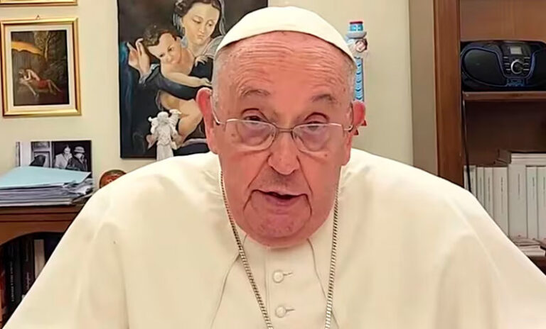 Fuerte mensaje del papa Francisco a los rosarinos tras ola de violencia y pidió “respuestas integrales”