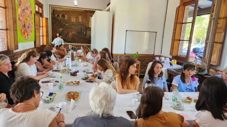 La comuna de San Jerónimo Sud reconoció a las mujeres que participan en las instituciones intermedias