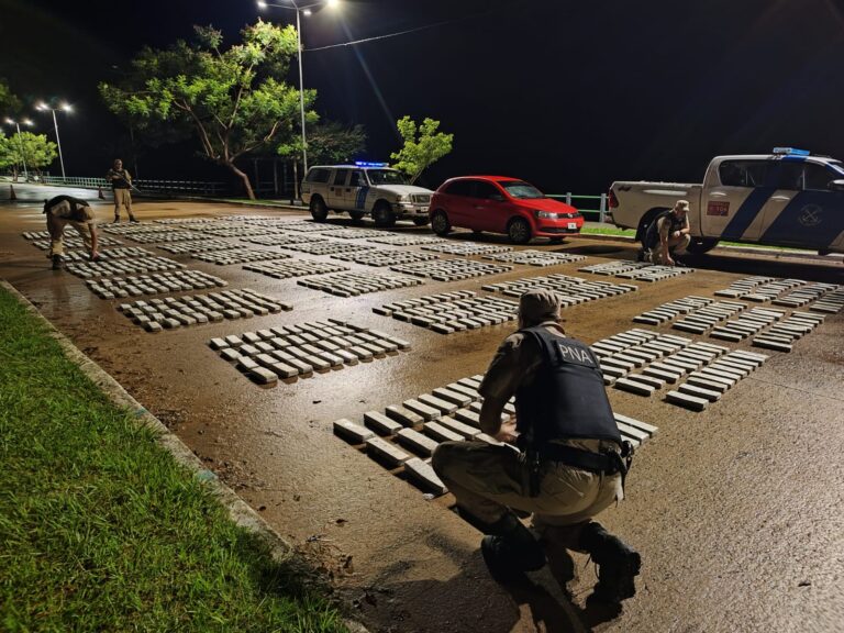 Prefectura secuestró 1.388 panes de marihuana valuados en más de 3.000 millones de pesos