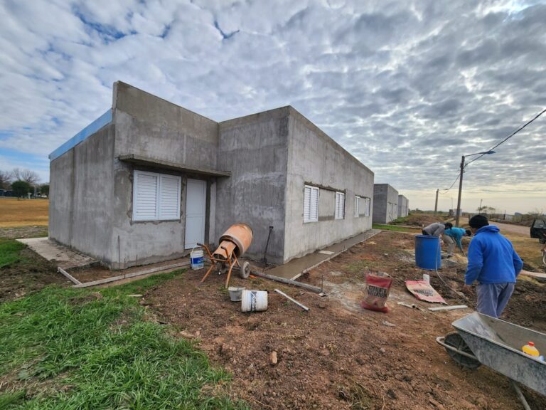 San Jerónimo Sud: continúan los avances en la construcción de la decena de vivienda sociales