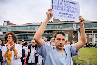 Los trabajadores del Hospital Posadas van al paro contra los despidos masivos