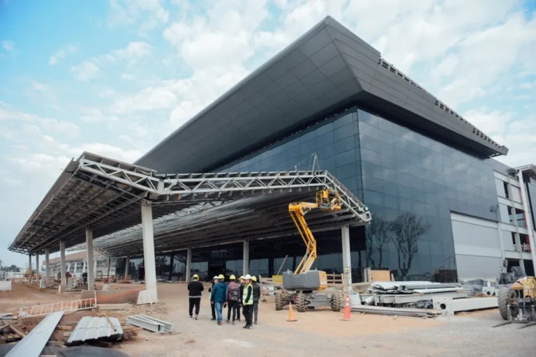 Pullaro: “El Aeropuerto de Rosario le dará una escala superior a la provincia y a la región”