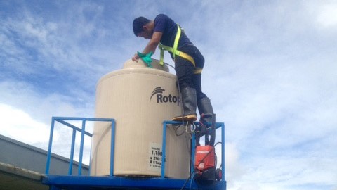 Solicitan que se implemente la ordenanza que obliga a la limpieza periódica de tanques de agua en edificios