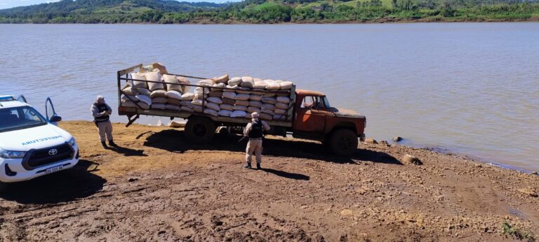 Misiones: Prefectura secuestró más de siete toneladas de soja