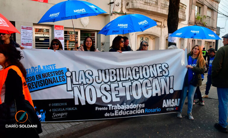 Contra la reforma jubilatoria: docentes de Amsafé paran este jueves