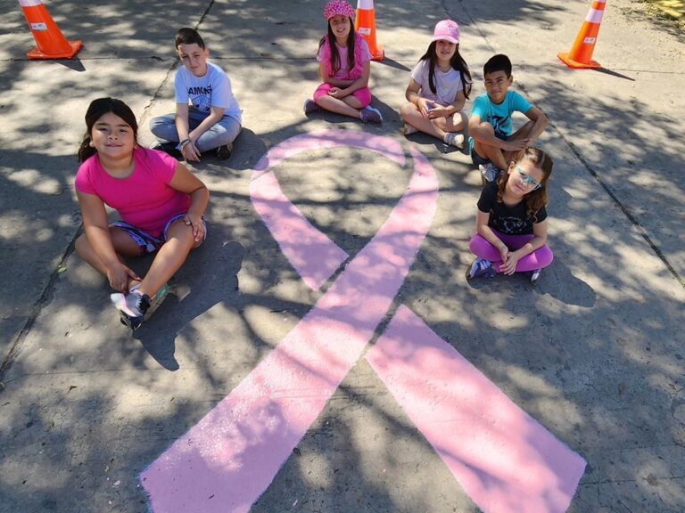 Prevención del cáncer de mamas: el Samco de San Jerónimo Sud se pintó de rosa