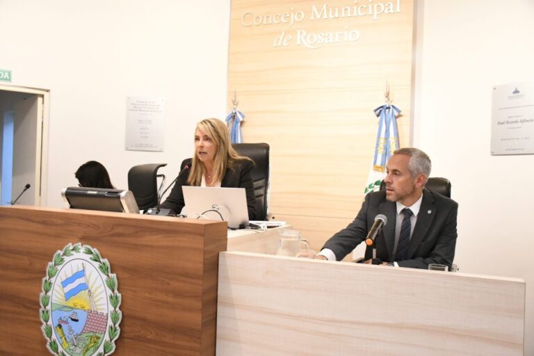 Presentaron el presupuesto Municipal 2025 ante el Concejo de Rosario