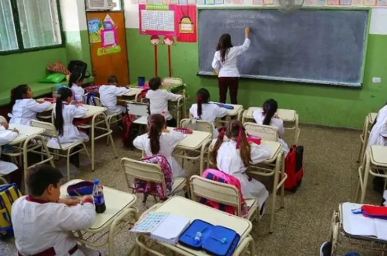 Los docentes podrán inscribirse para recibir el suplemento por extensión horaria