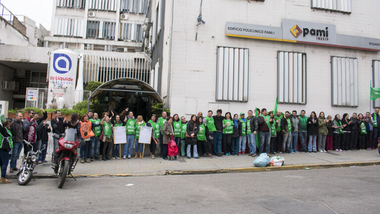 Pami Rosario: ATE denuncia que la falta de personal y los despidos afectan la programación de cirugías