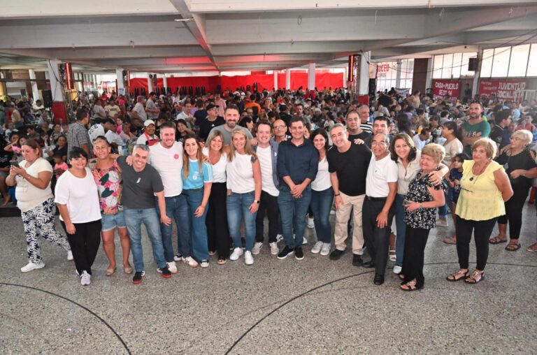 El socialismo convocó a involucrarse en la reforma constitucional que “definirá el futuro de Santa Fe”