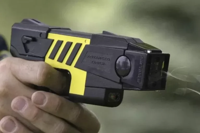 La Provincia comprará 100 pistolas de electroshock: cómo funcionan