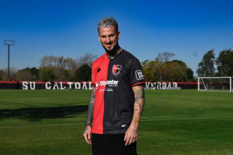 Newell’s hizo oficial a Pipa Benedetto como nuevo jugador leproso
