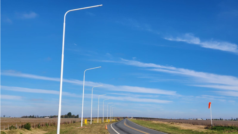 San Jerónimo Sud, comenzó la obra de iluminación de la bajada de la autopista
